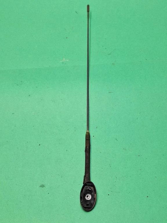 Radio antena