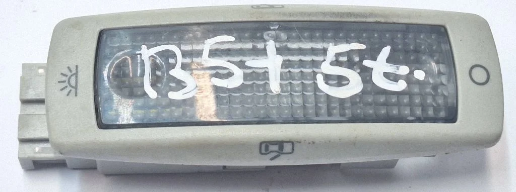Galinių vietų apšvietimo žibintas