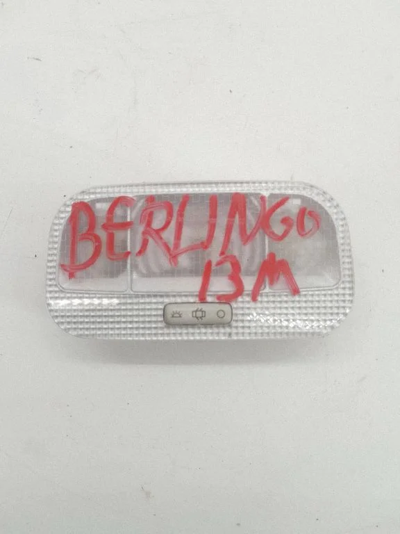Priekinių vietų apšvietimo žibintas