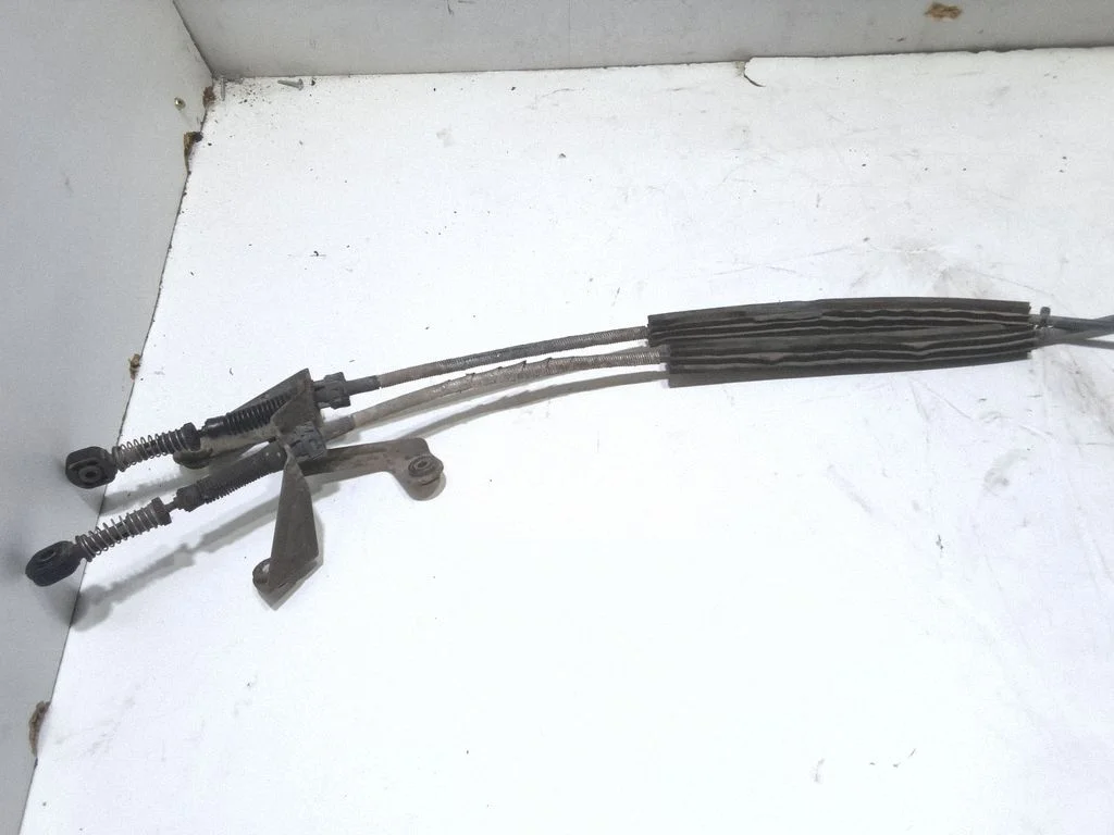Pavarų perjungimo mechanizmas (kulisa)