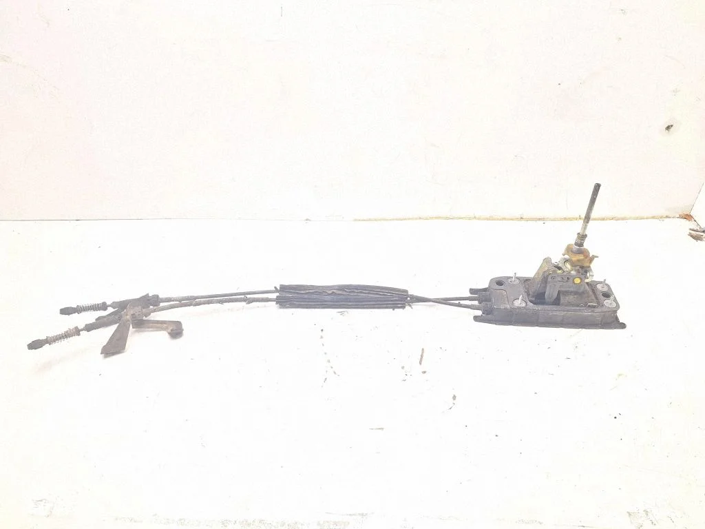 Pavarų perjungimo mechanizmas (kulisa)