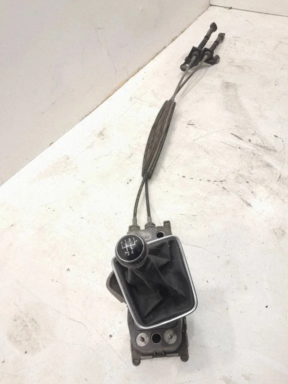 Pavarų perjungimo mechanizmas (kulisa)