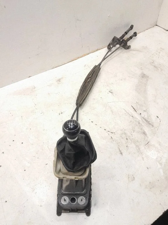 Pavarų perjungimo mechanizmas (kulisa)
