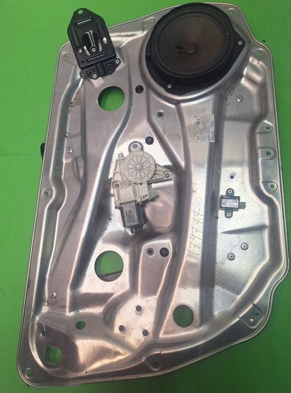 Priekinio el. lango pakėlimo mechanizmo komplektas