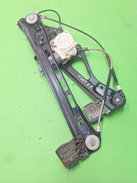 Priekinio el. lango pakėlimo mechanizmo komplektas