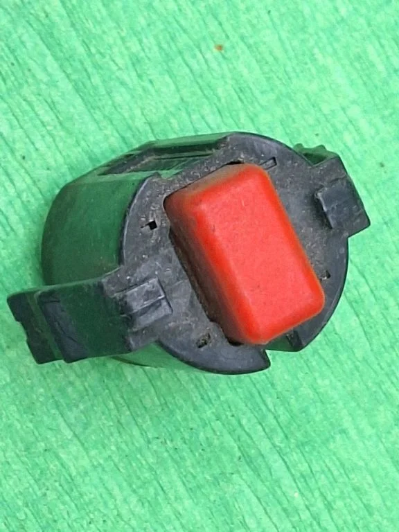 Avarinių žibintų jungtukas