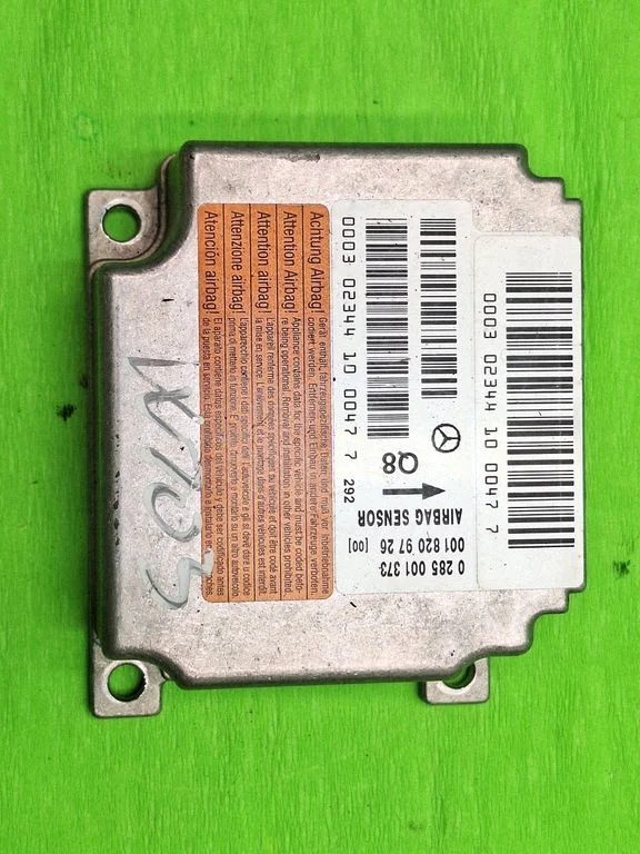 Oro pagalvių valdymo blokas