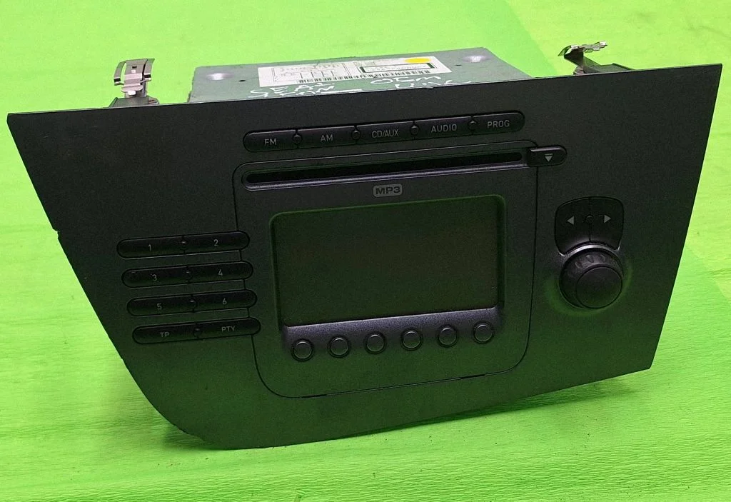 Radija/ CD/DVD grotuvas/ navigacija
