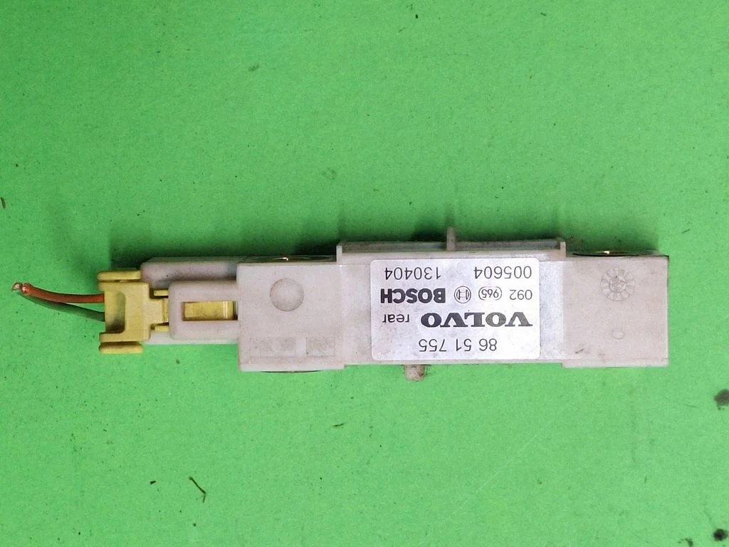 Airbag deployment crash/impact sensor 8651755