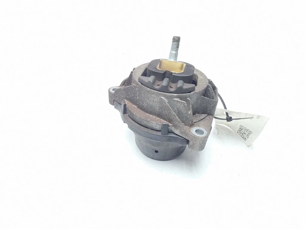Engine mount bracket 6859408