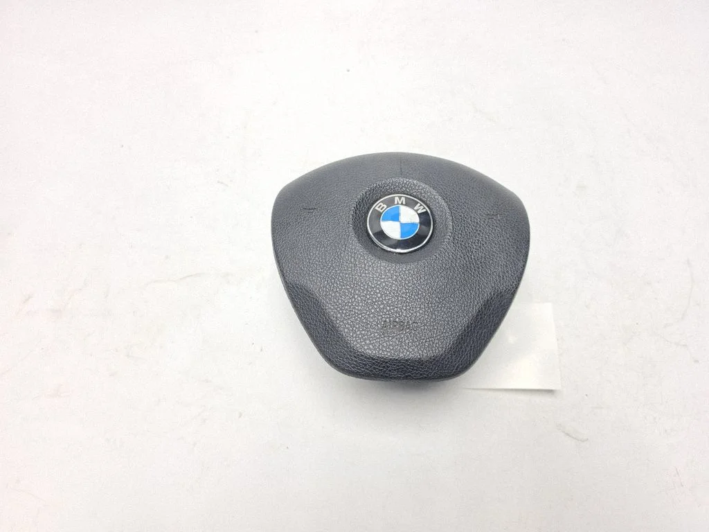 Steering wheel airbag 6857304