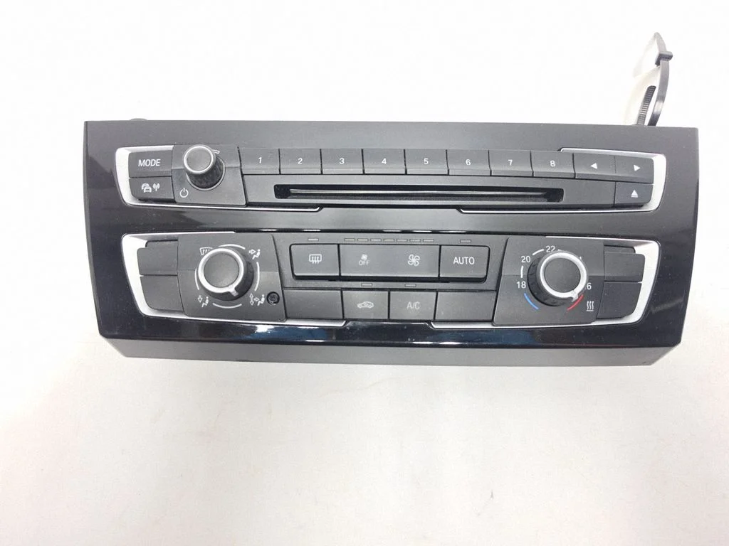 Climate control unit 64119338772