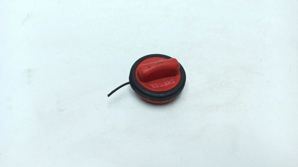 Kütusepaagi keeratav kork A2204700705