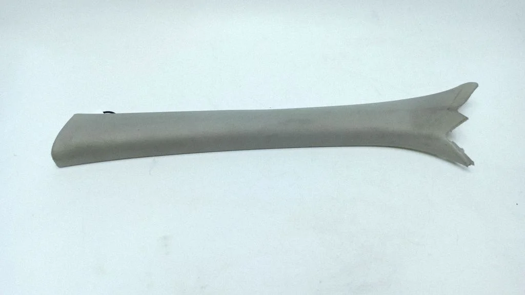 (A) pillar trim – Mercedes-Benz C-Class AMG W204 (2007-2014)