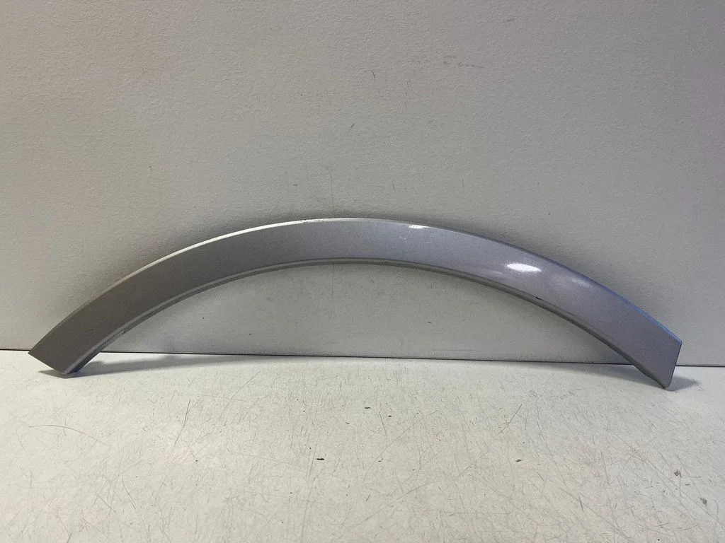 Rear arch trim 4M0853818