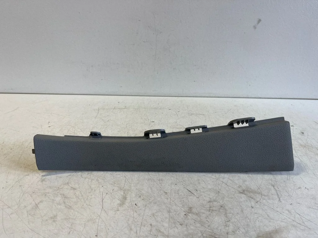 (A) pillar trim 4M0868203