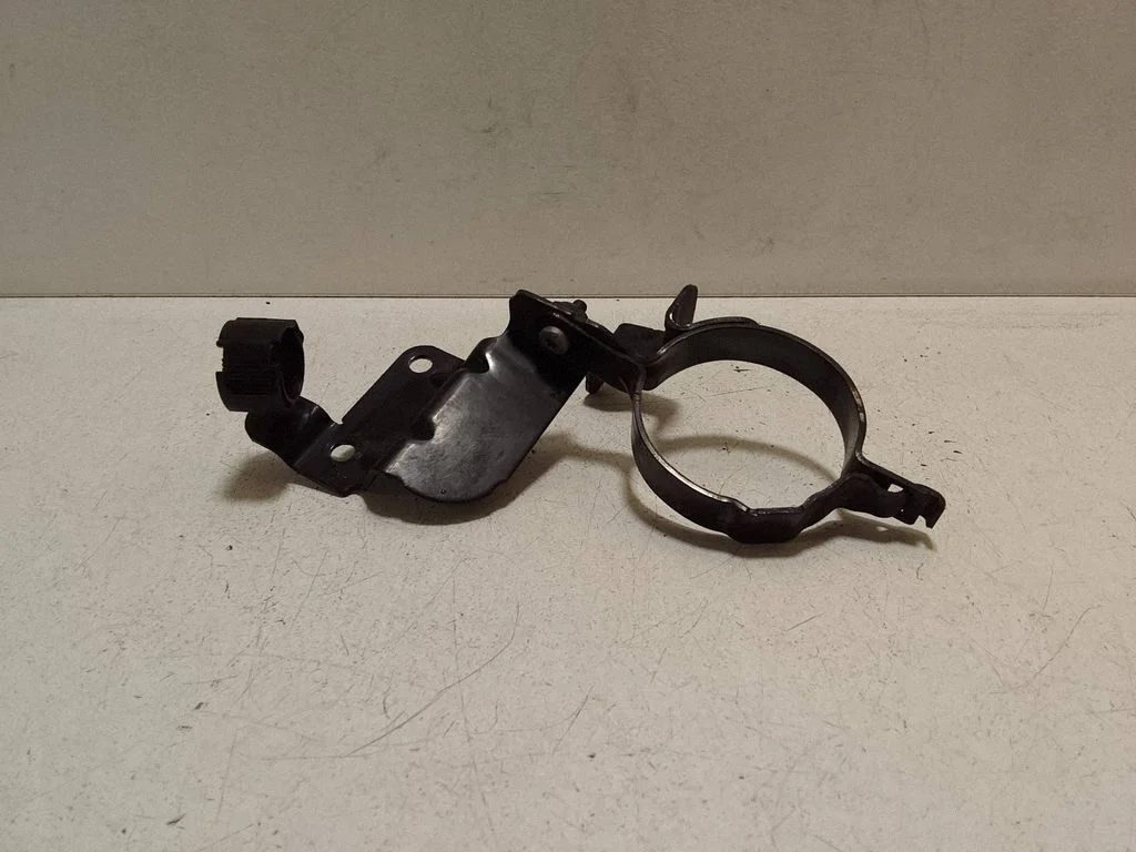 Other engine bay part 4M0145879L