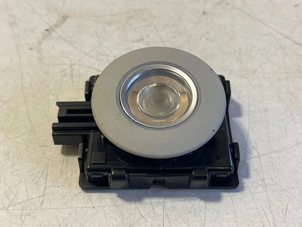Rear seat light 4M0947291