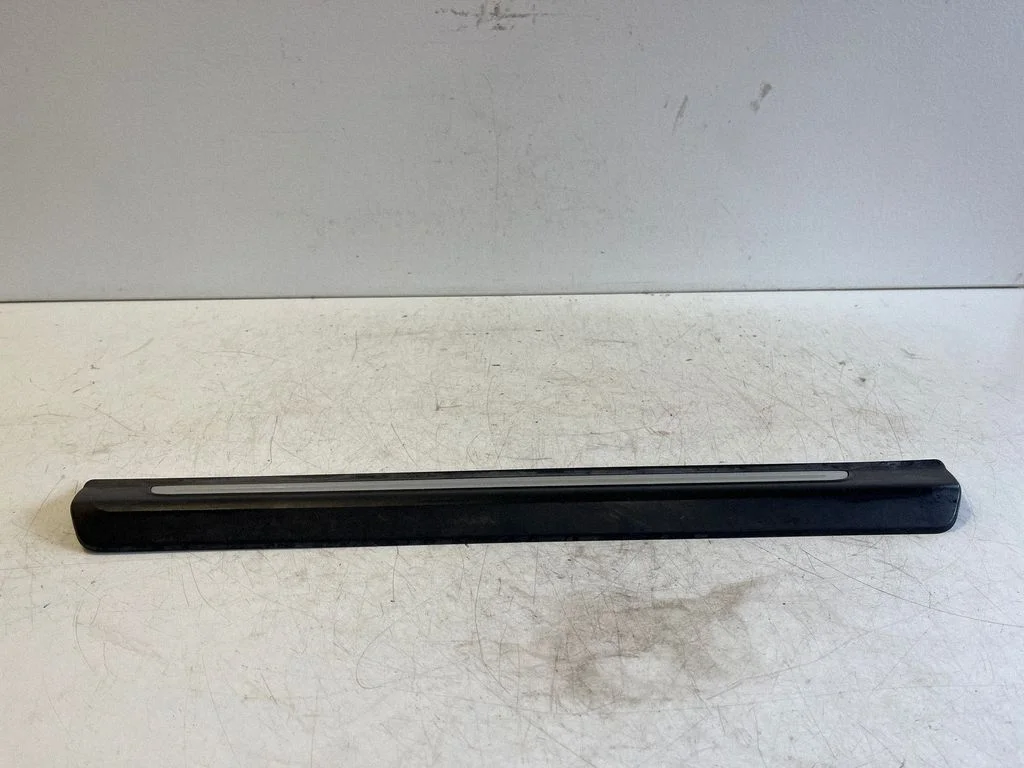 Front sill trim cover 4M0853373A