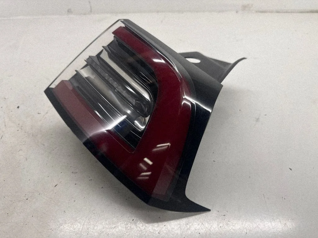 Rear/tail lights – Tesla Model 3 (2017-)