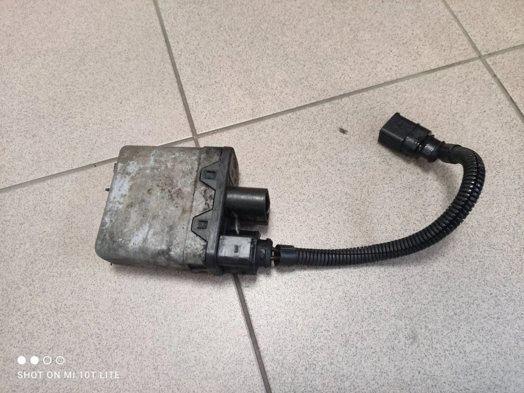 Aušinimo ventiliatoriaus rėlė