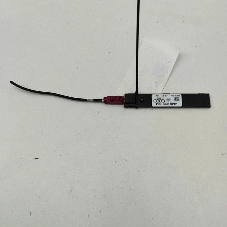 Antenas pastiprinātājs 4M0035504