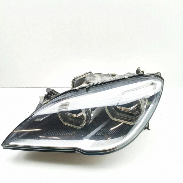 Reflektor 7437049