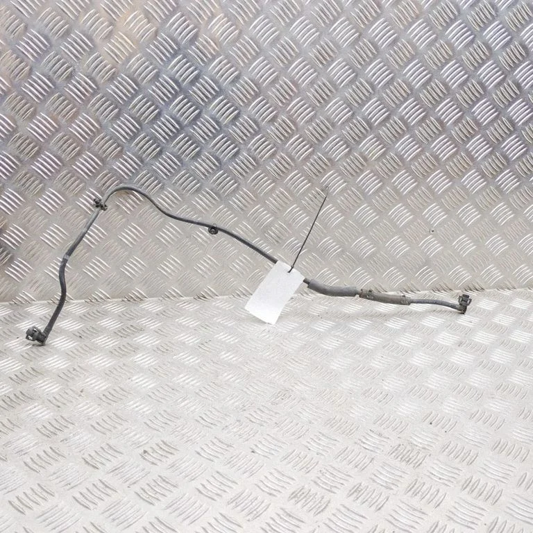 Variklio aušinimo vamzdelis (-ai)/ žarna (-os)