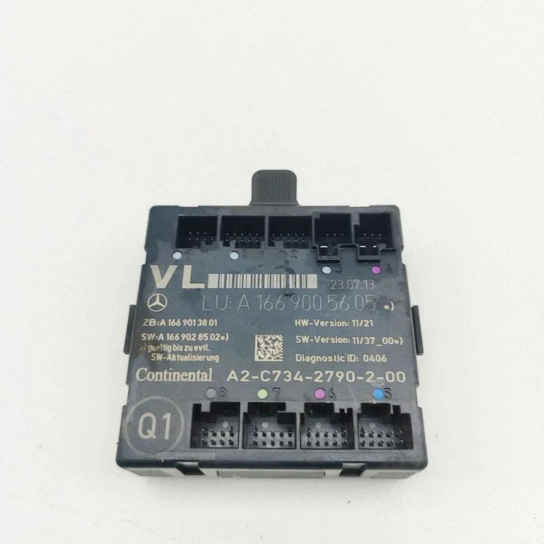 Durvju elektronikas vadības bloks – Mercedes-Benz CLA klase C117 X117 W117 (2013-2019)
