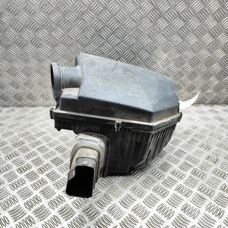 Air filter box – Volvo XC60 (2014-2016)