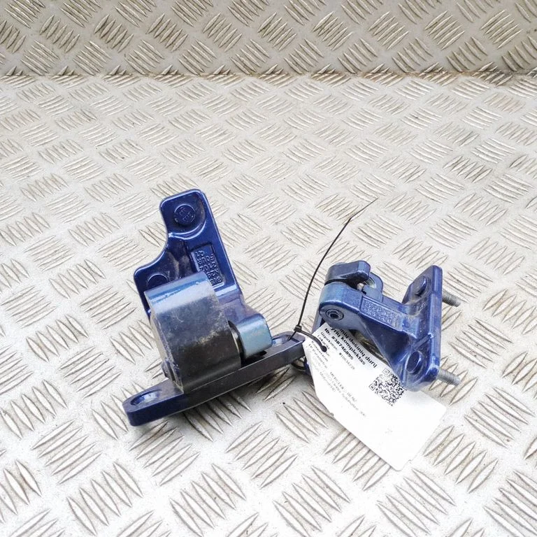 Tagaukse hingede komplekt A2937303000