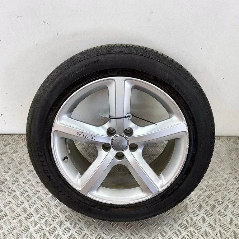 R19 vieglmetāla disks (-i) 8R0601025BD