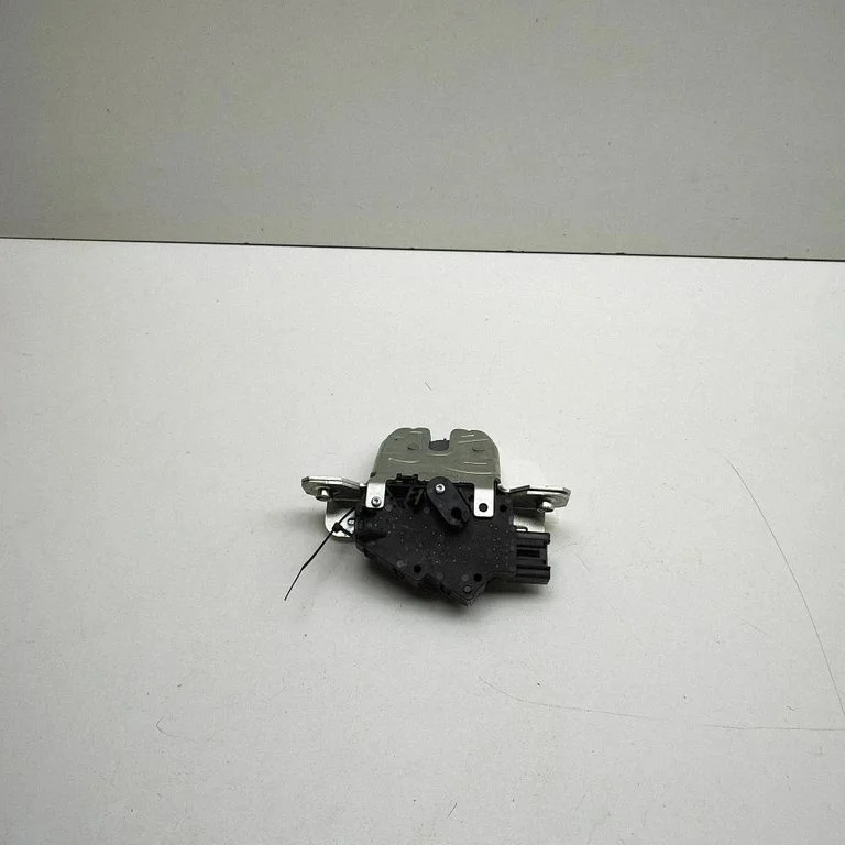 Tailgate/trunk/boot lock/catch/latch AS2C21A0