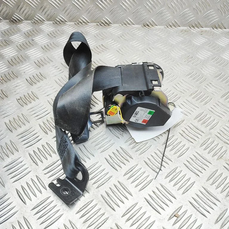 Tagumine turvavöö HK83611B68AB8PVJ
