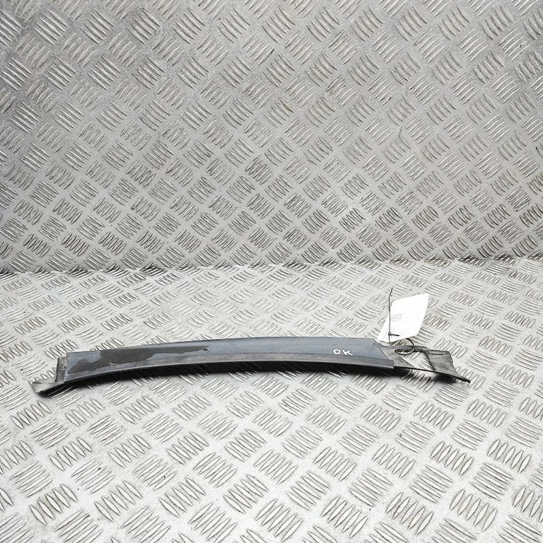 Fender trim (molding) – Porsche Panamera (970) (2009-2017)