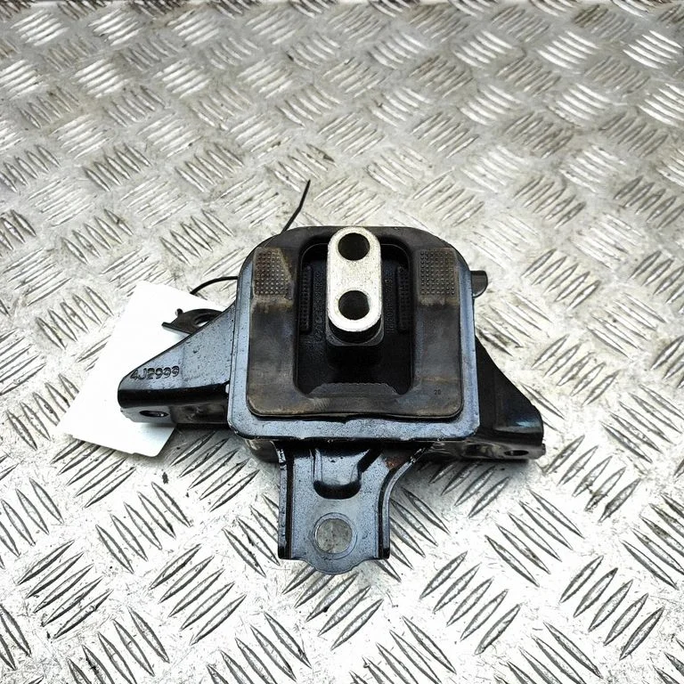 Dzinēja spilvens 21870EV000