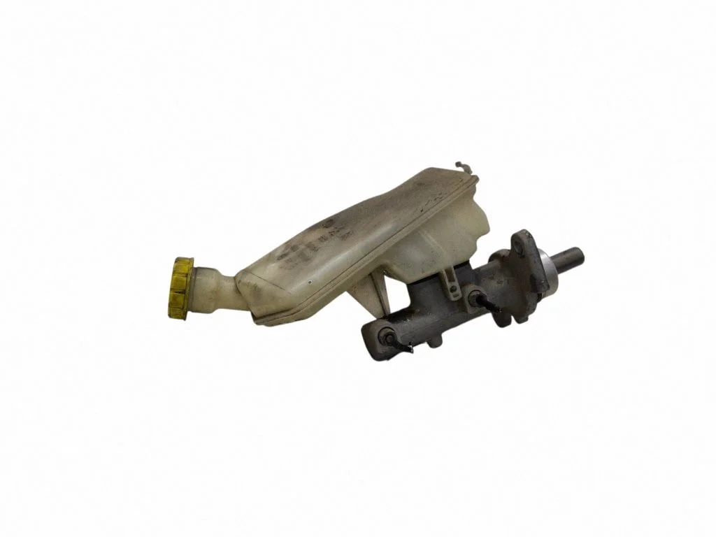 Master brake cylinder 32067093