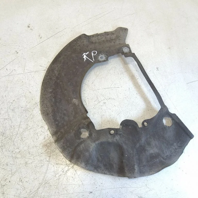 Front brake disc dust cover plate – front left