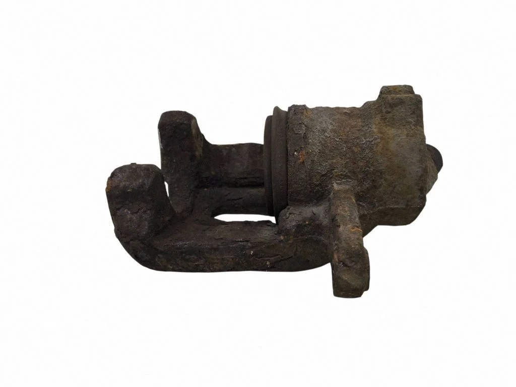 Front brake caliper – front left