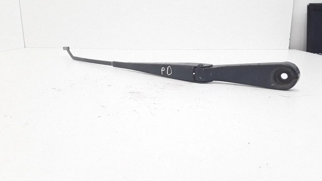 Windshield/front glass wiper blade – Land Rover Freelander (1996-2006)