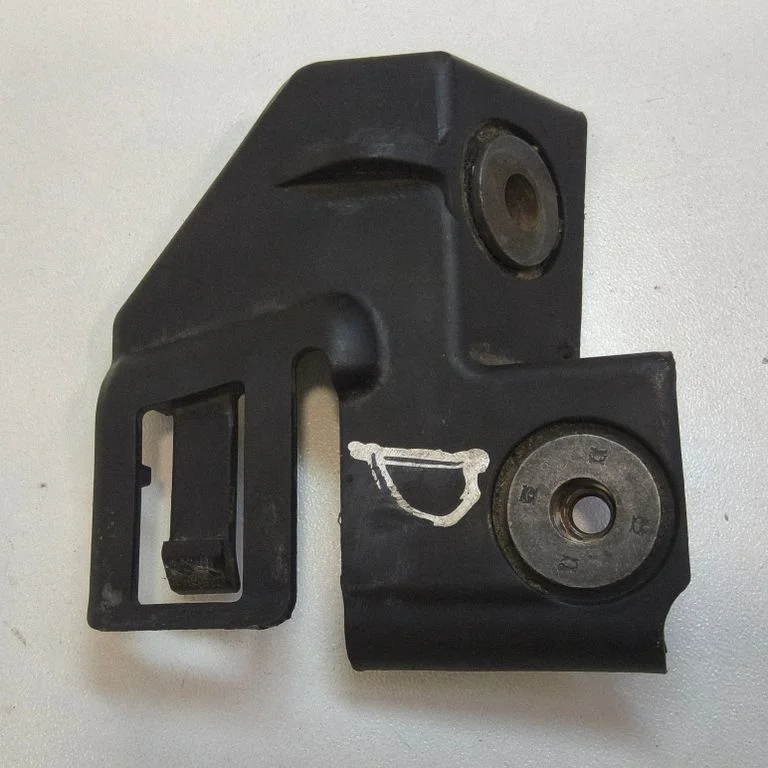 Headlight/headlamp mounting bracket 3AA805300