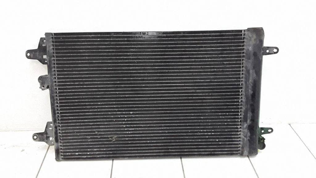 A/C cooling radiator (condenser)