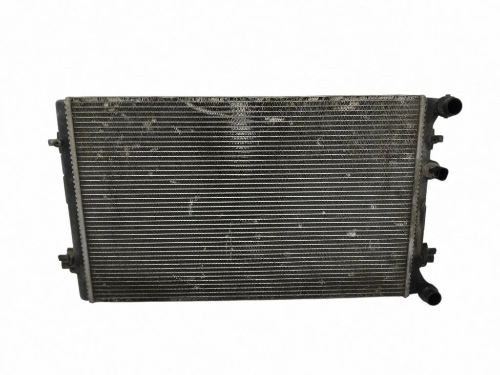 Jahutusvedeliku radiaator 1J0121253S