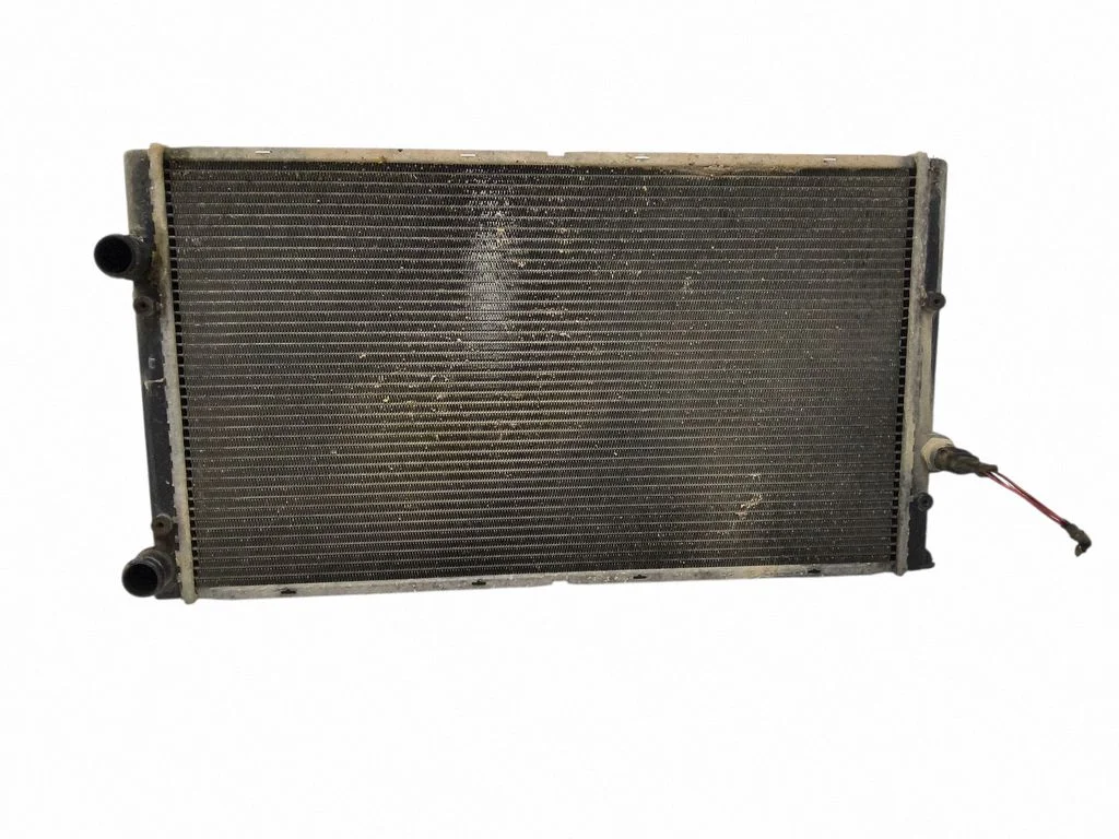 Jahutusvedeliku radiaator – eesmine