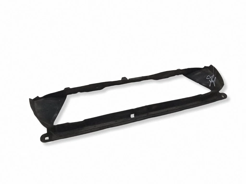 Intercooler air guide/duct channel 9190737