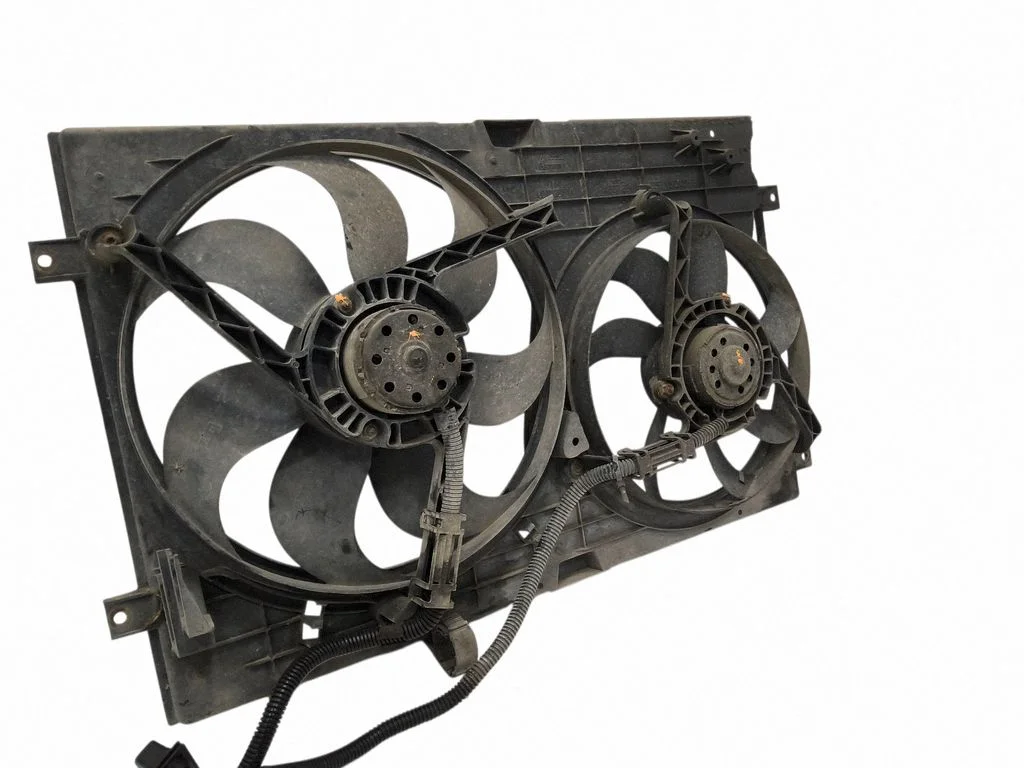 Electric radiator cooling fan – front