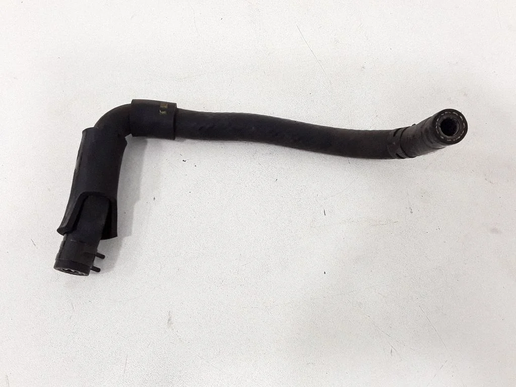 Jahutustoru(d)/-voolik(ud) – Toyota Avensis T250 (2003-2006)