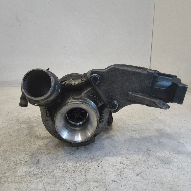 Turbocharger 724779