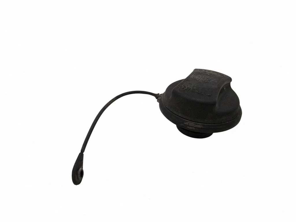 Fuel tank filler cap – rear