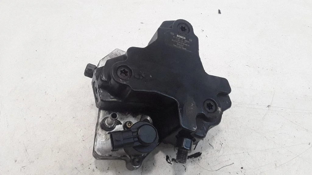 Fuel injection high pressure pump 8692521